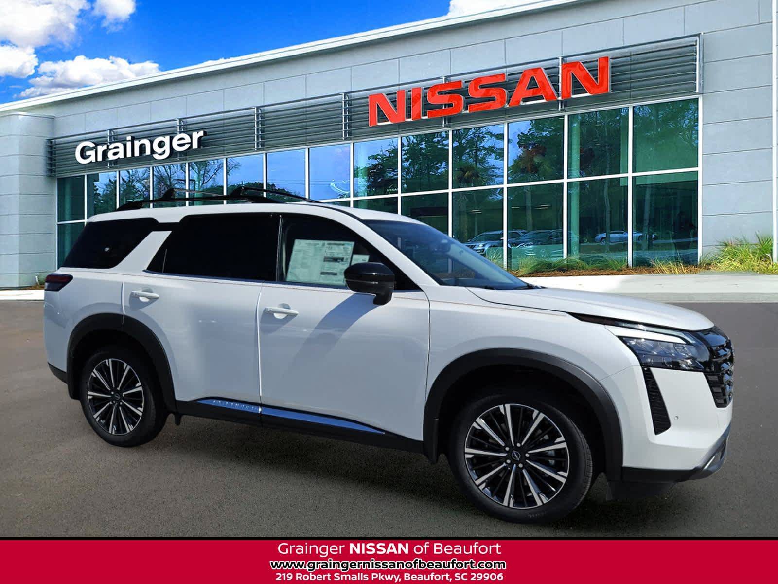 New 2026 Nissan Pathfinder Platinum FWD image 1