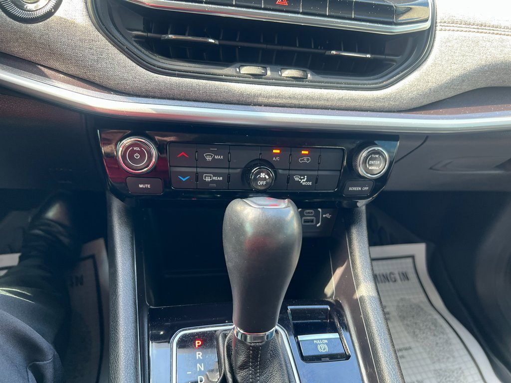 Used 2022 Jeep Compass Latitude image 23