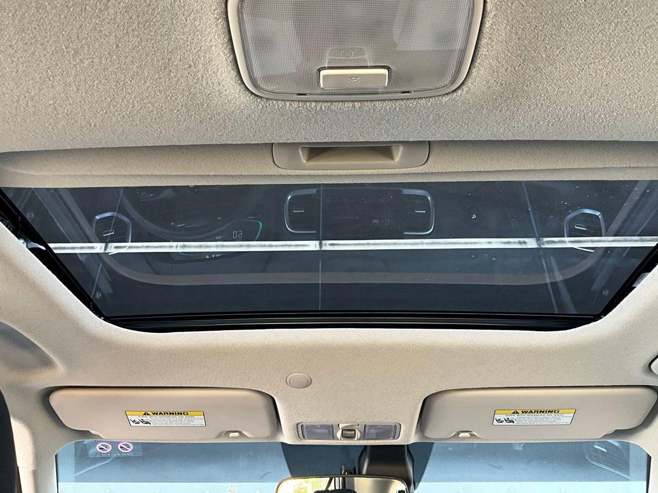 Used 2025 Hyundai Venue SEL image 18