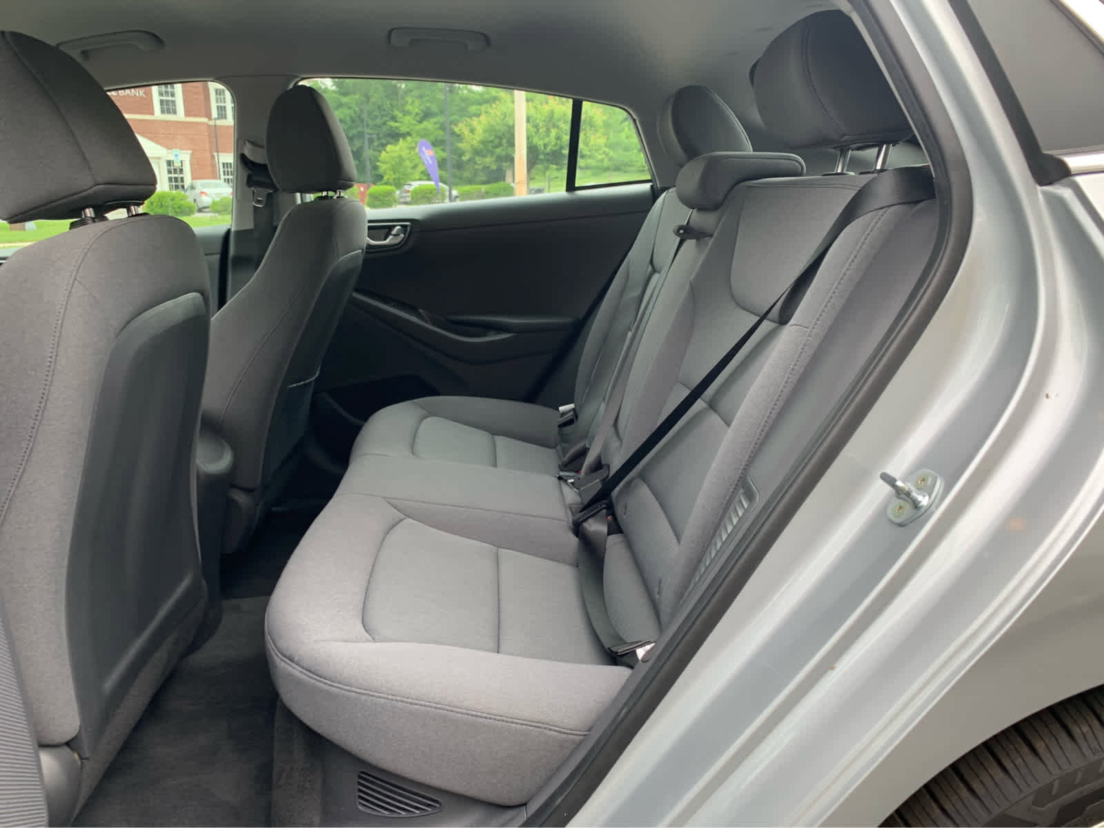 Used 2021 Hyundai Ioniq SEL FWD image 24