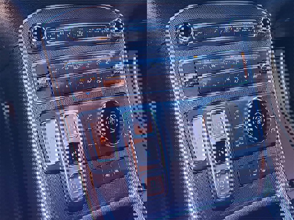 Used 2023 Hyundai Santa Fe SEL image 25