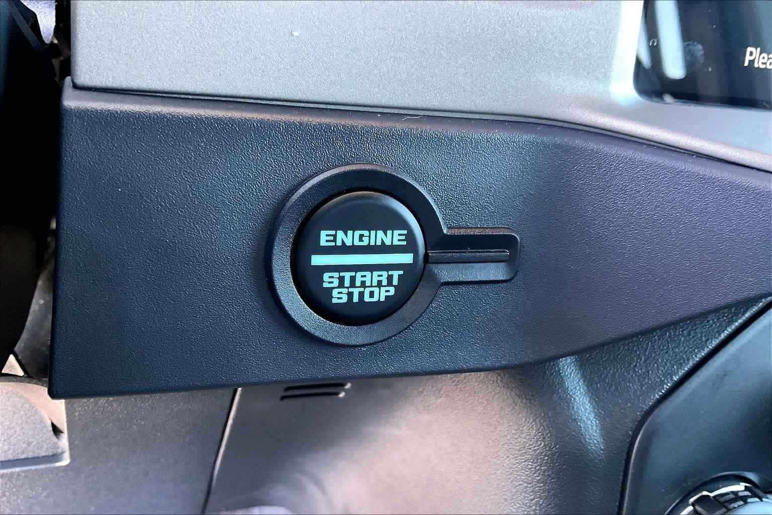 Used 2025 Ford Bronco Outer Banks AWD/4WD image 30
