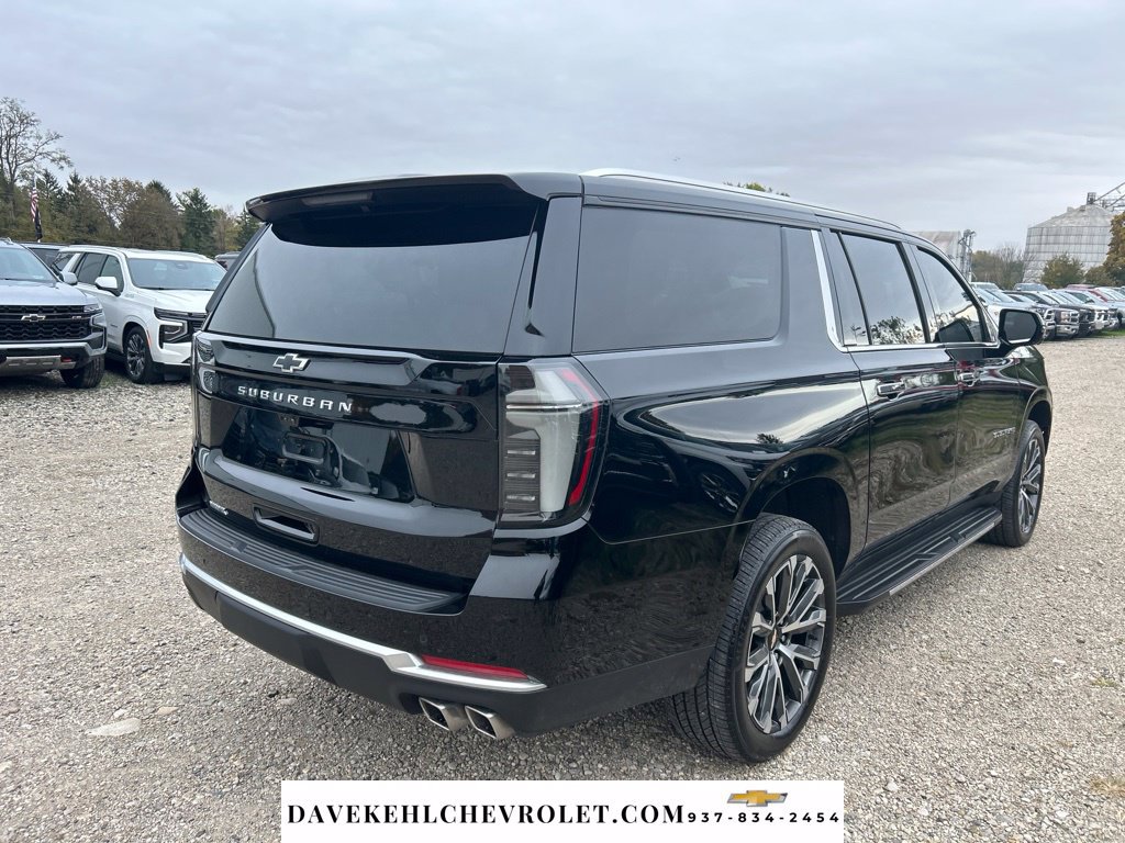 Used 2026 Chevrolet Suburban High Country w/ Sun And Tow Package AWD/4WD image 5