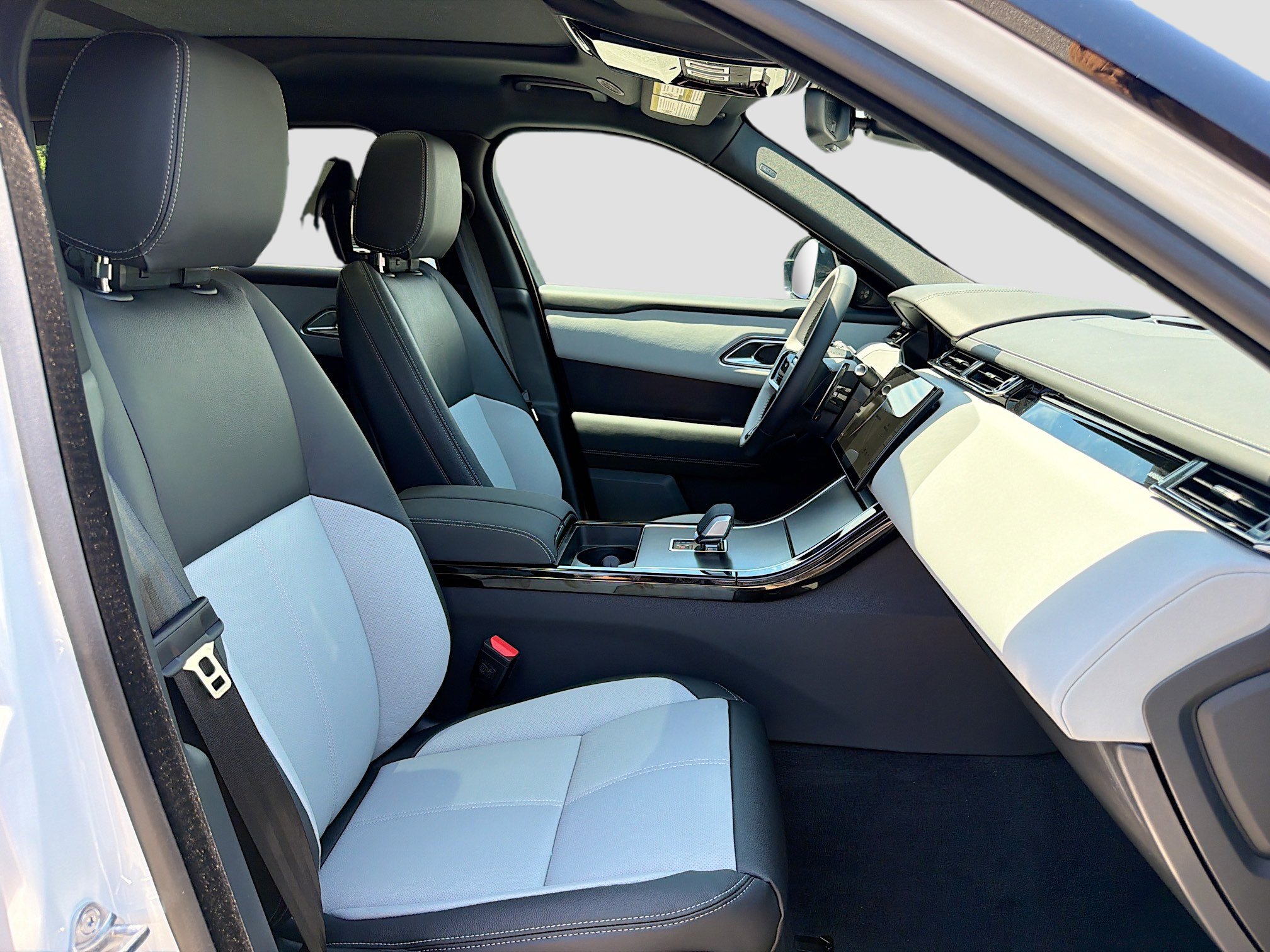 New 2026 Land Rover Range Rover Velar Belgravia AWD/4WD image 15