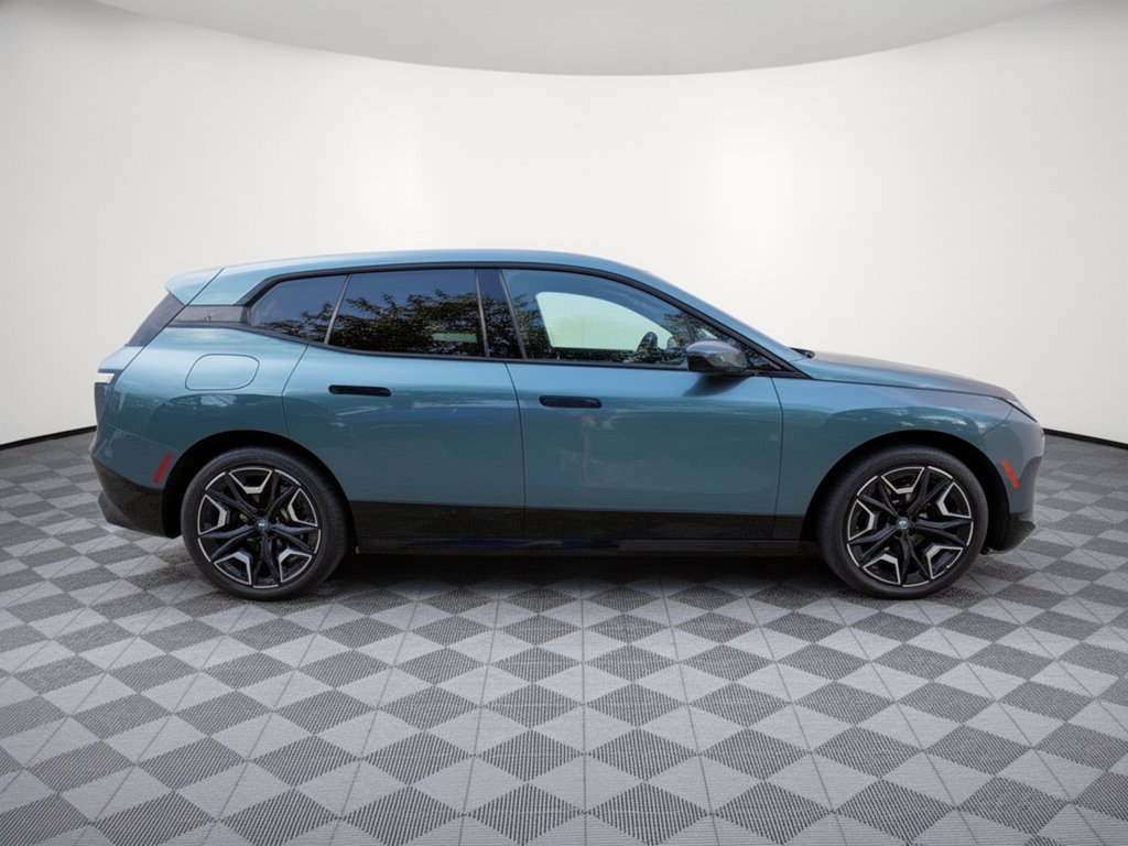 Certified 2024 BMW iX xDrive50 w/ Premium Package AWD/4WD image 8
