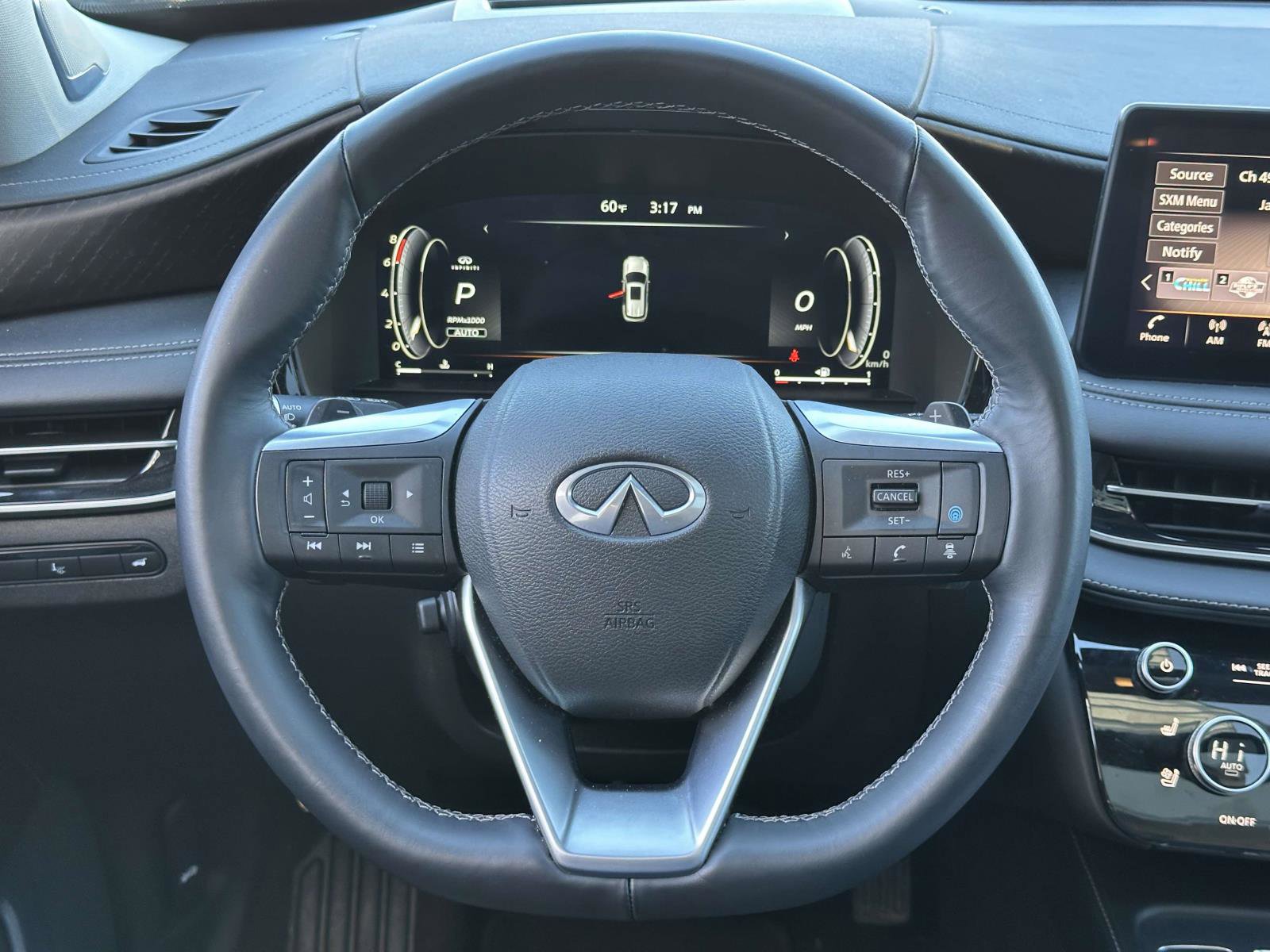 Used 2025 INFINITI QX60 Sensory w/ Vision Package image 16