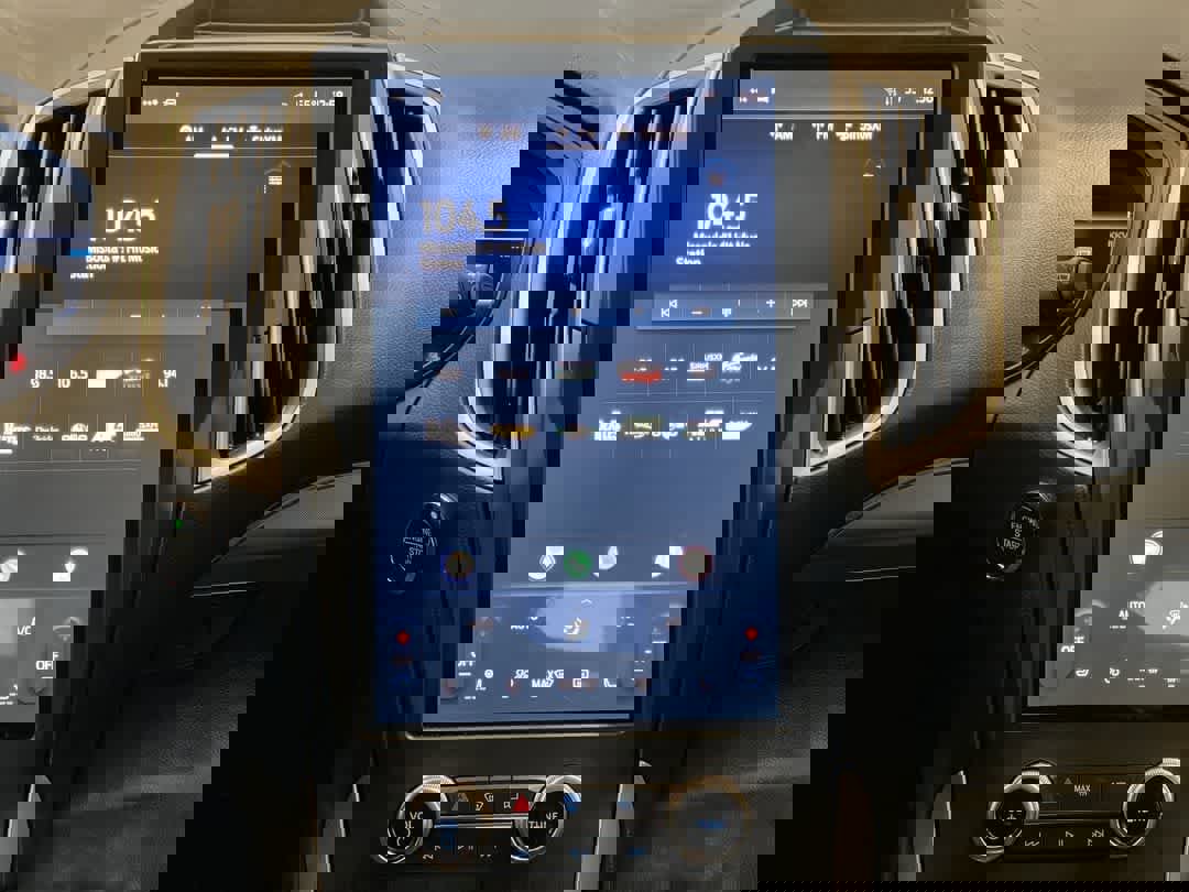 Used 2022 Ford Edge SEL w/ Convenience Package image 19