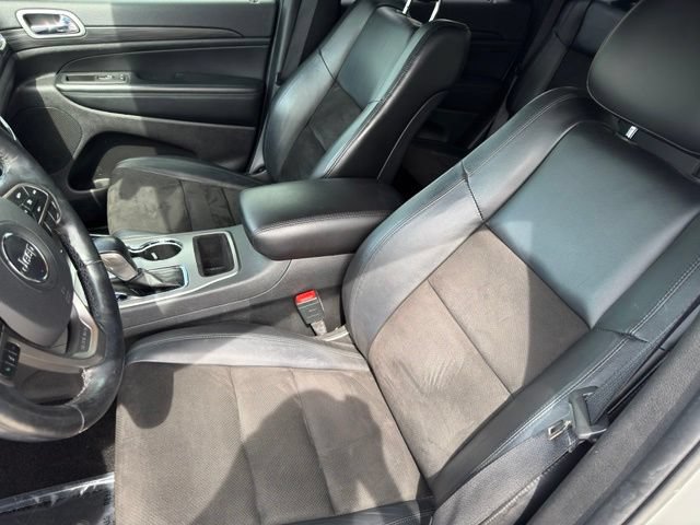 Used 2021 Jeep Grand Cherokee Laredo X AWD/4WD image 6