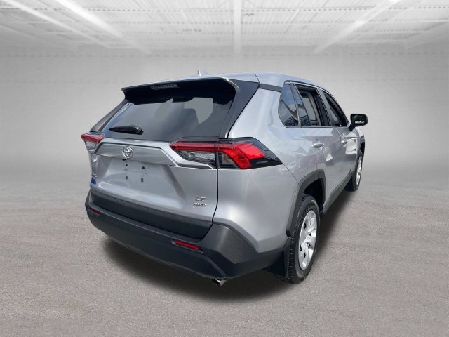 Used 2023 Toyota RAV4 LE AWD/4WD image 10