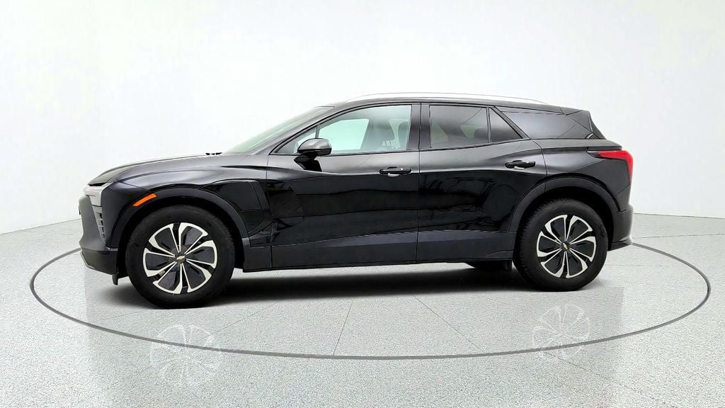 Used 2024 Chevrolet Blazer EV LT AWD/4WD image 8