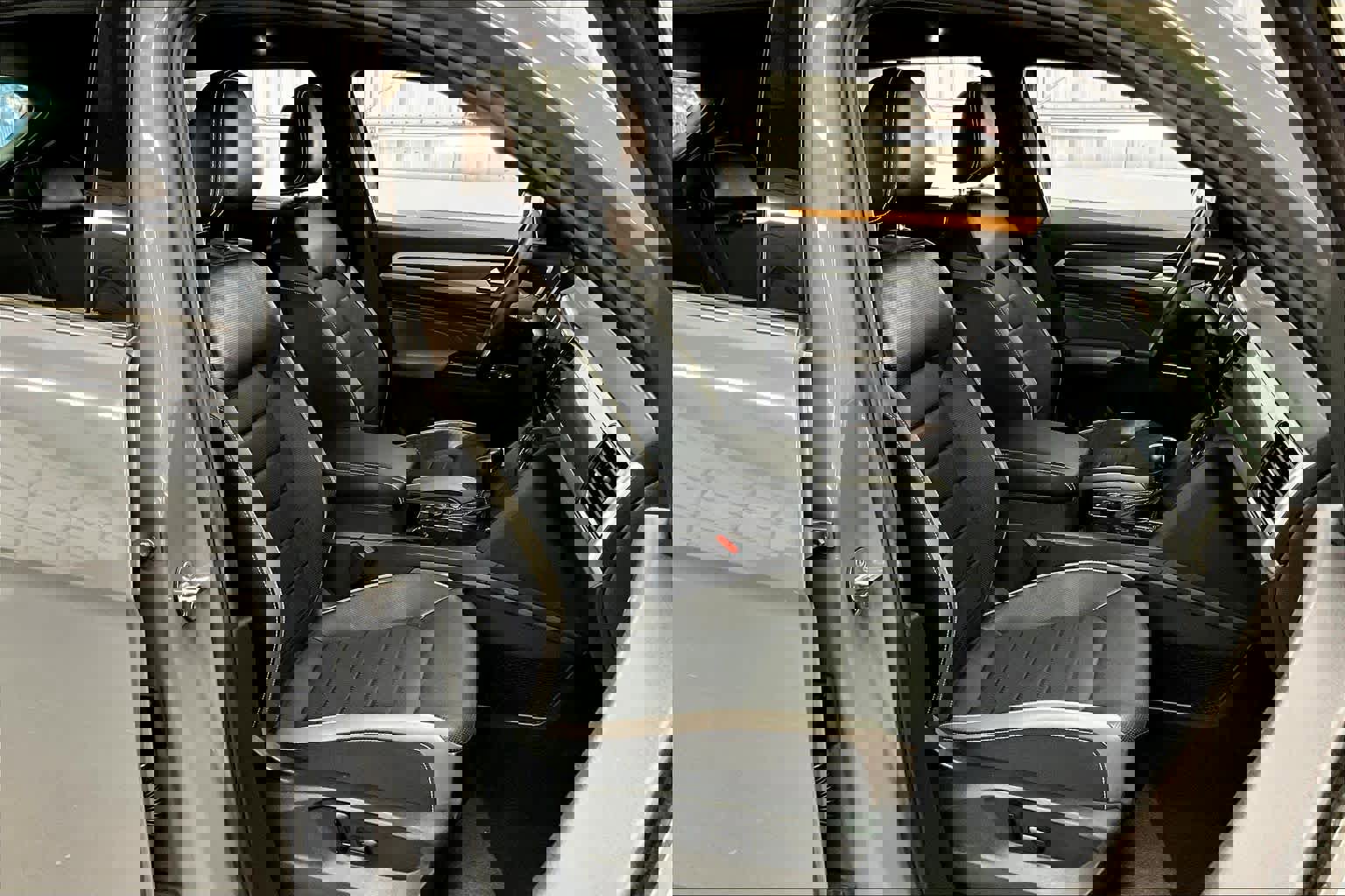 Used 2021 Volkswagen Atlas Cross Sport SEL Premium image 10