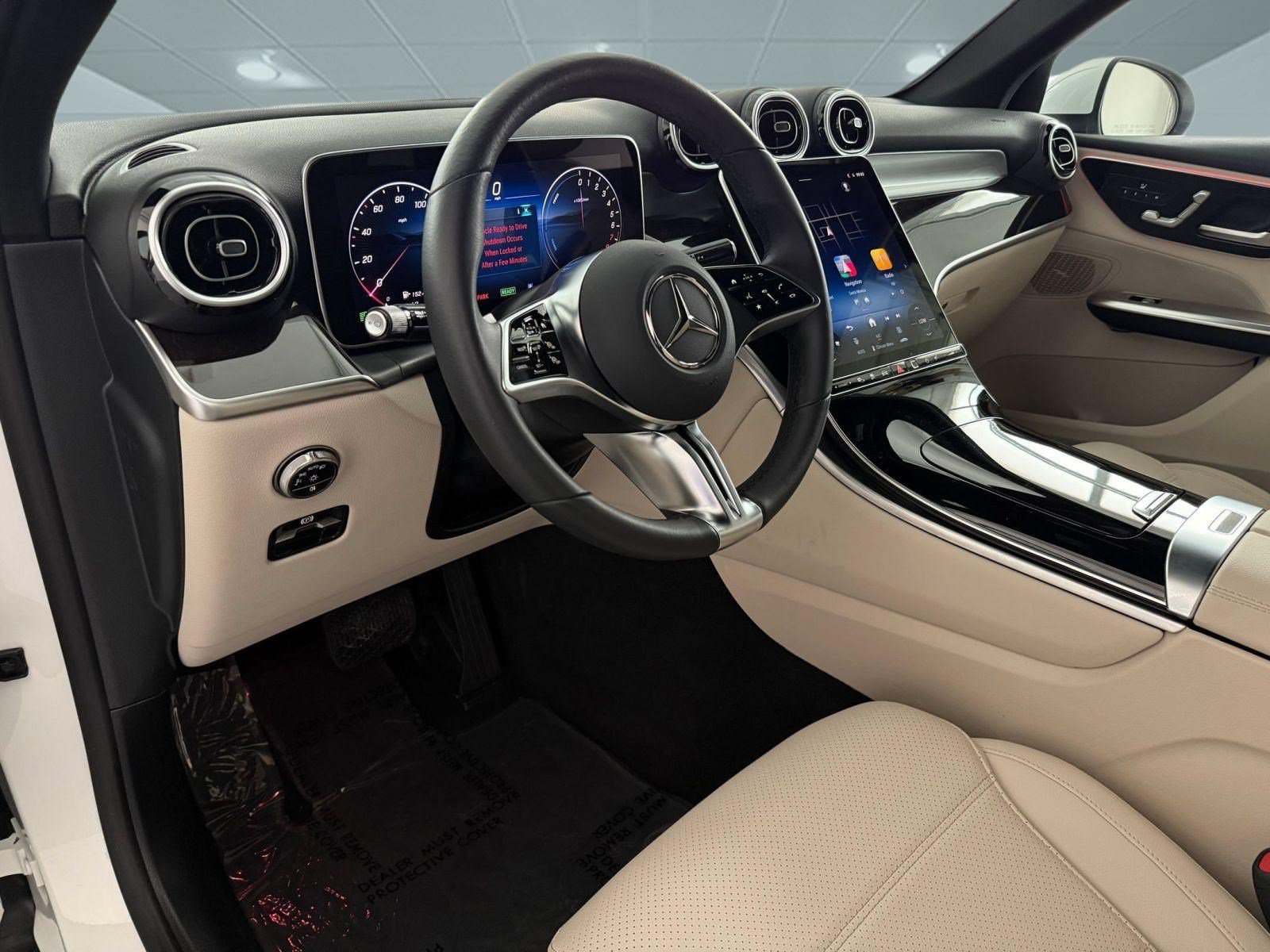 Certified 2025 Mercedes-Benz GLC 350e 4MATIC image 4