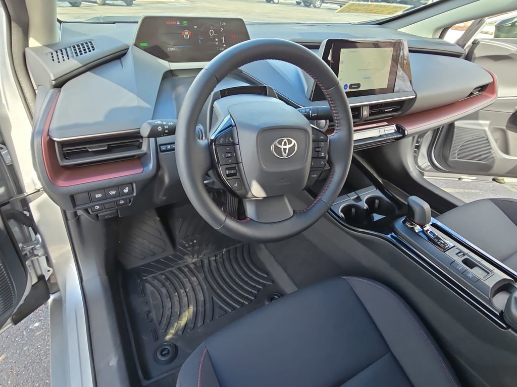 Used 2025 Toyota Prius Plug-In Hybrid image 16