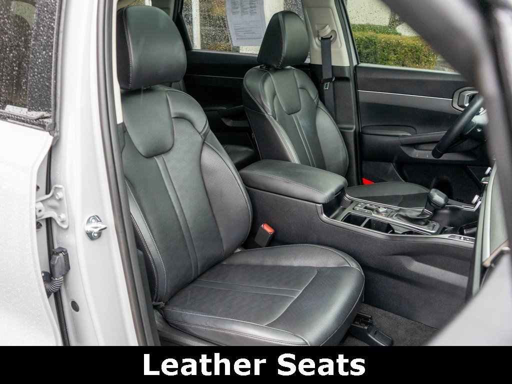 Certified 2025 Kia Sorento X-Line EX image 9