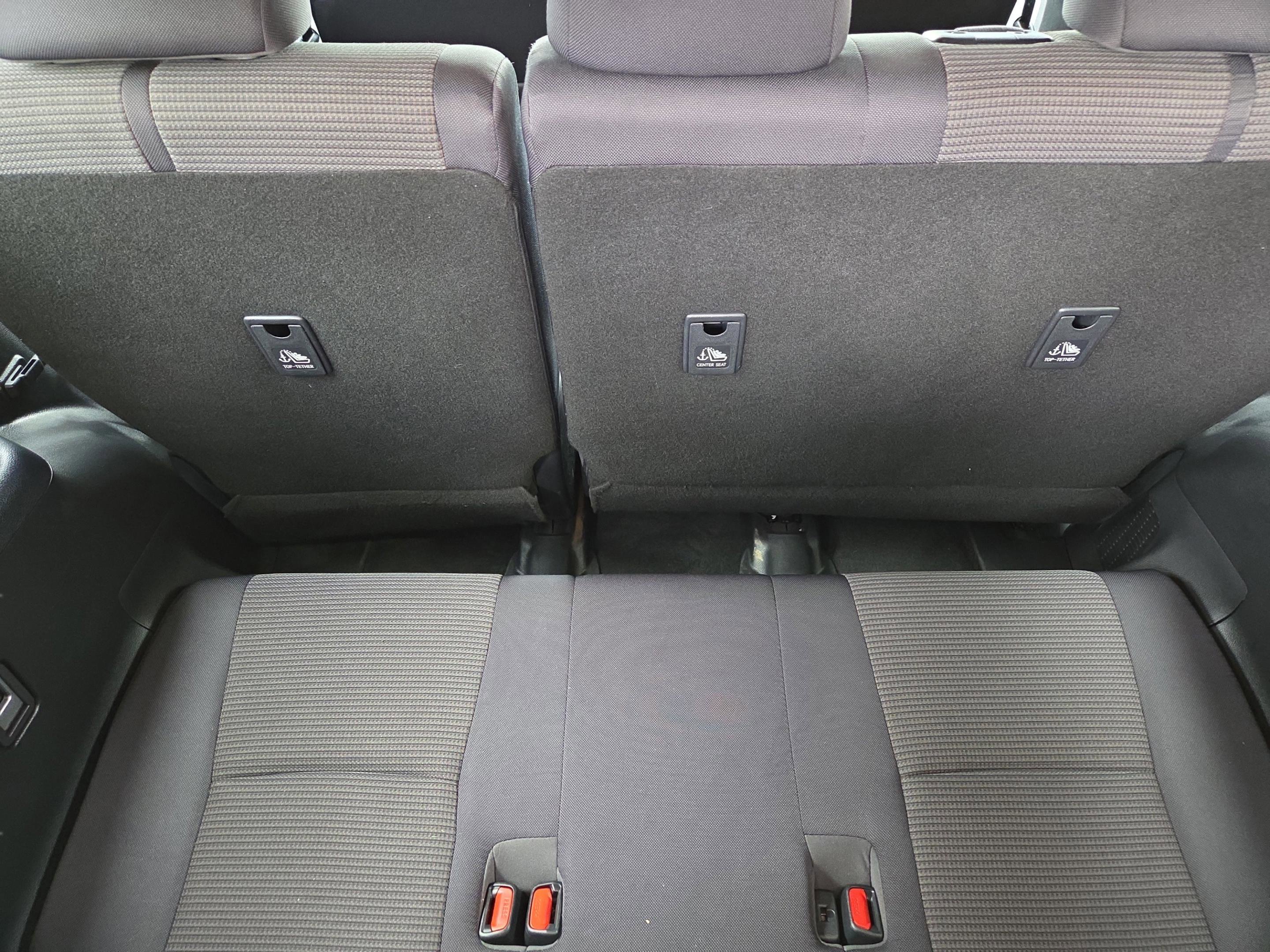 Used 2022 Toyota Highlander L image 13