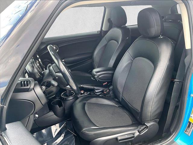 Used 2015 MINI Cooper 2-Door Hardtop FWD image 25