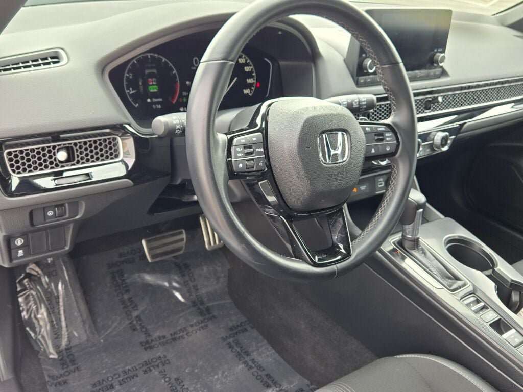 Used 2023 Honda Civic Sport image 17