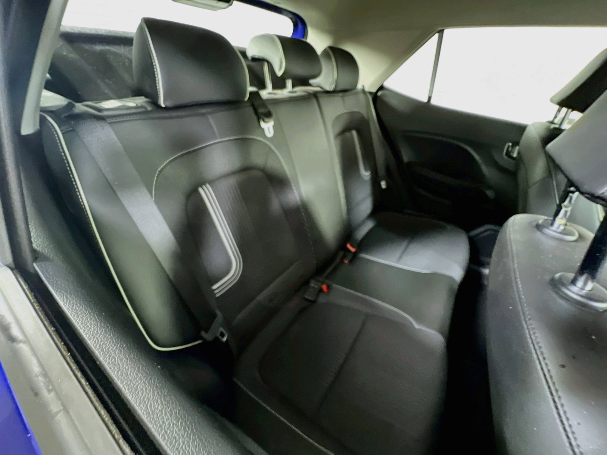 Used 2023 Hyundai Venue Limited w/ Cargo Package FWD image 25