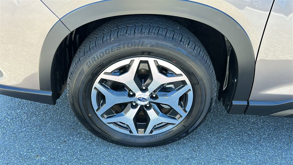 Certified 2023 Subaru Forester Premium AWD/4WD image 8