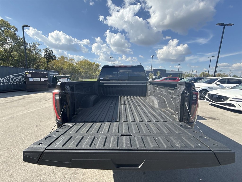 Used 2025 GMC Sierra 2500 AT4 w/ AT4 Premium Plus Package image 24
