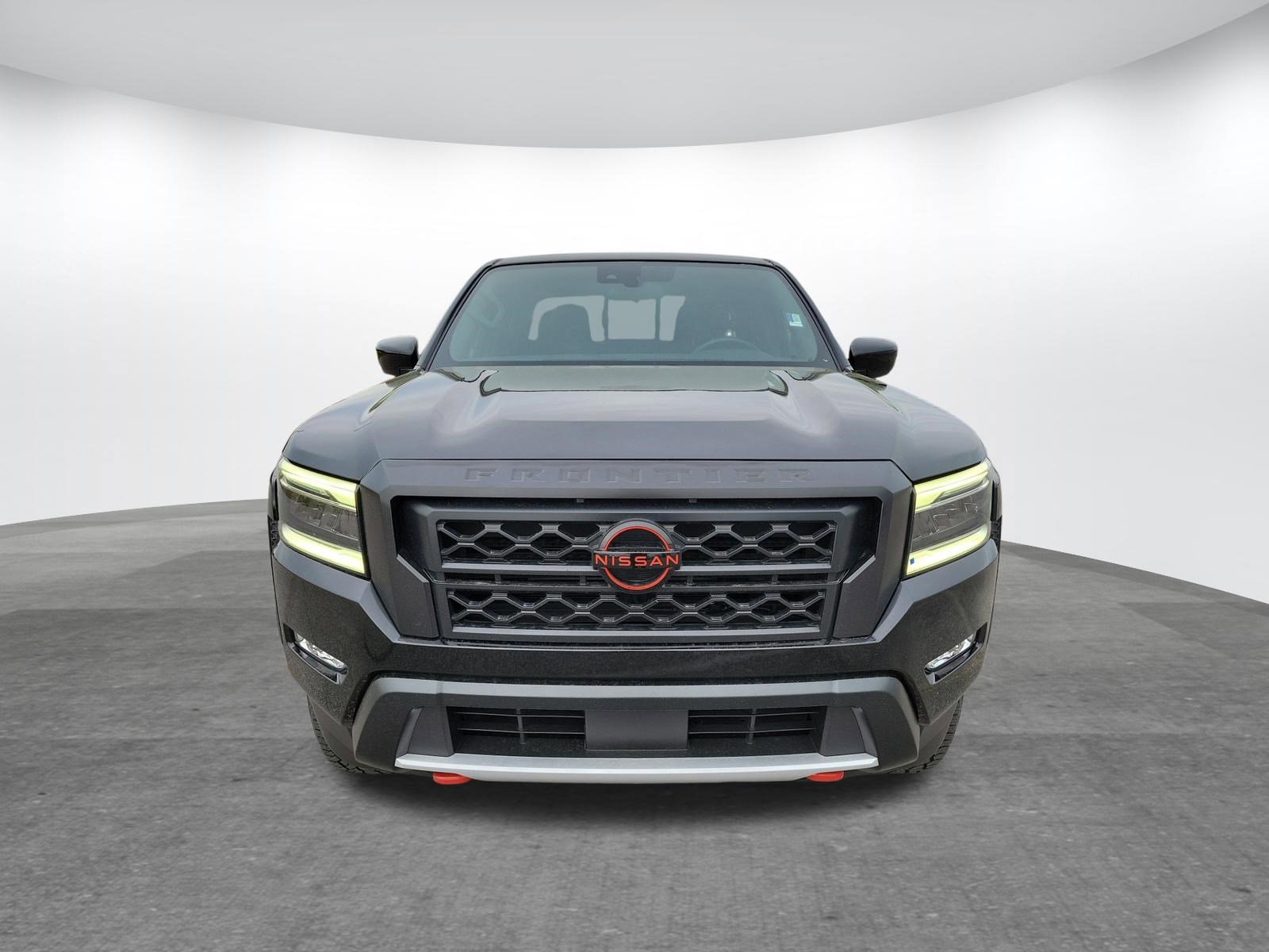 Used 2023 Nissan Frontier Pro-X w/ Technology Package RWD image 2