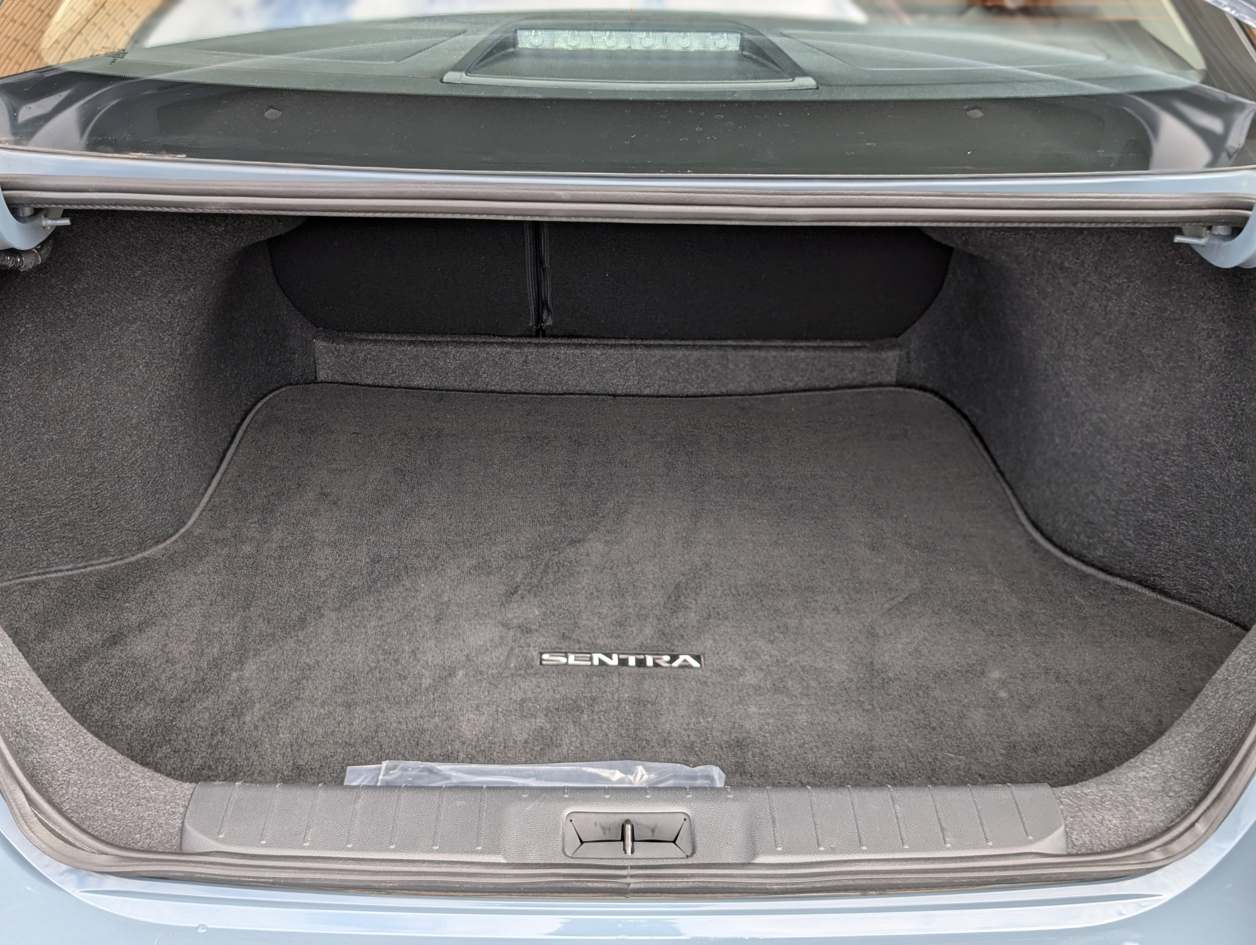 Used 2024 Nissan Sentra SR w/ SR Premium Package image 19