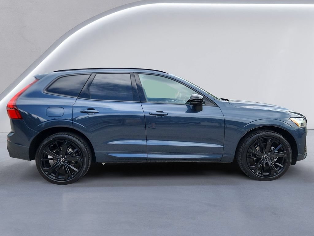 New 2026 Volvo XC60 B5 Ultra w/ Protection Package Premier AWD/4WD image 3