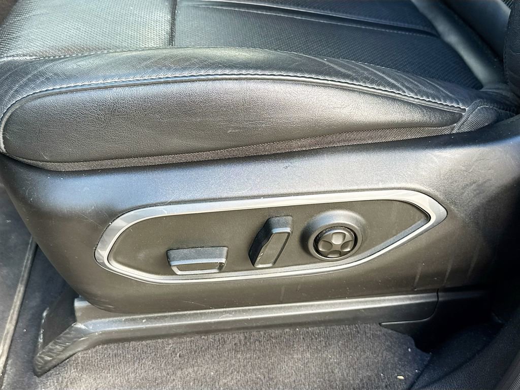 Used 2024 Jeep Wagoneer L Series III w/ Flexible Seating Group image 20