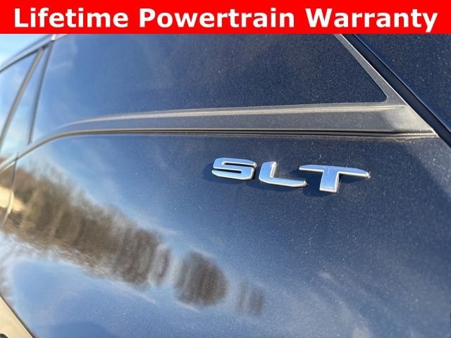 Used 2024 GMC Terrain SLT image 9