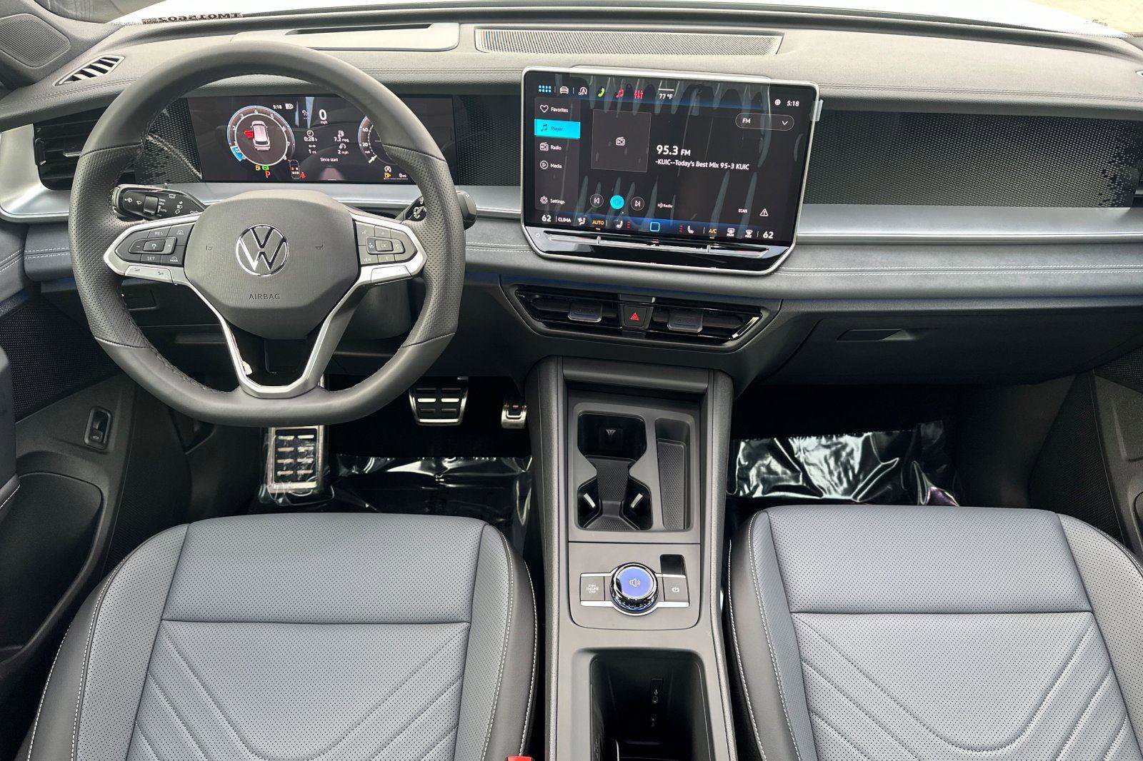 New 2026 Volkswagen Tiguan SE R-Line image 12