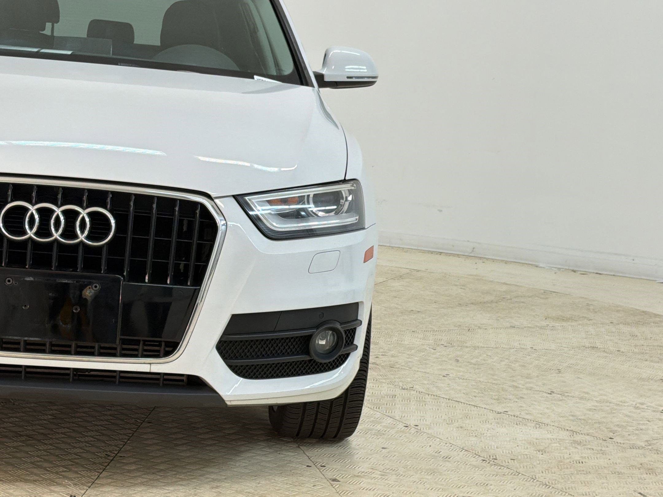 Used 2015 Audi Q3 2.0T Prestige w/ Prestige Package AWD/4WD image 19