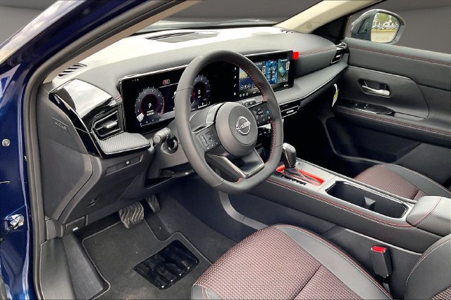 New 2027 Nissan Kicks SR AWD/4WD image 7