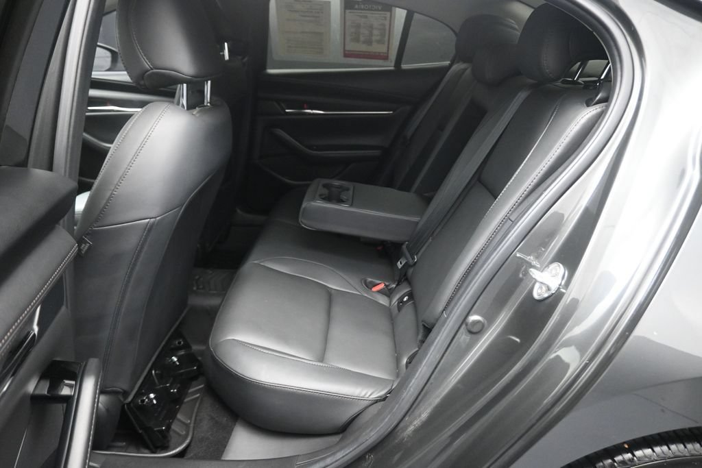 Used 2024 MAZDA MAZDA3 s FWD image 11