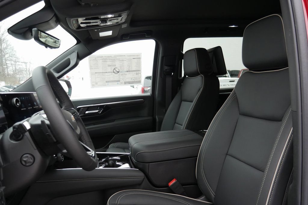 New 2026 Chevrolet Suburban Premier AWD/4WD image 8