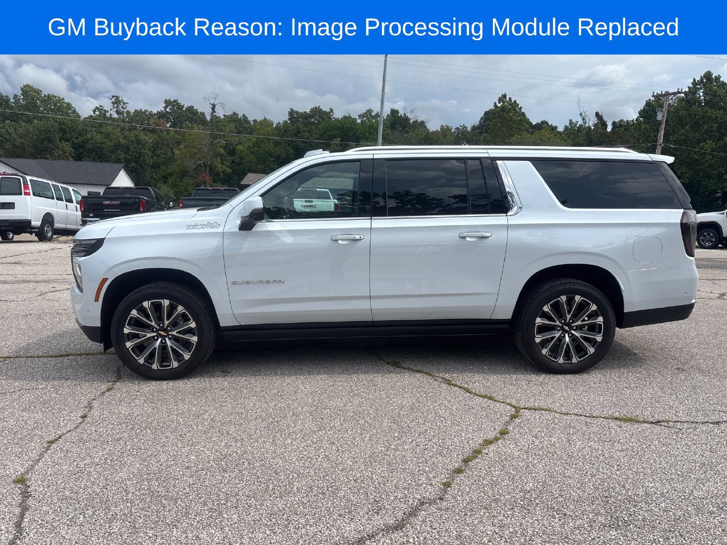 Used 2026 Chevrolet Suburban High Country AWD/4WD image 27