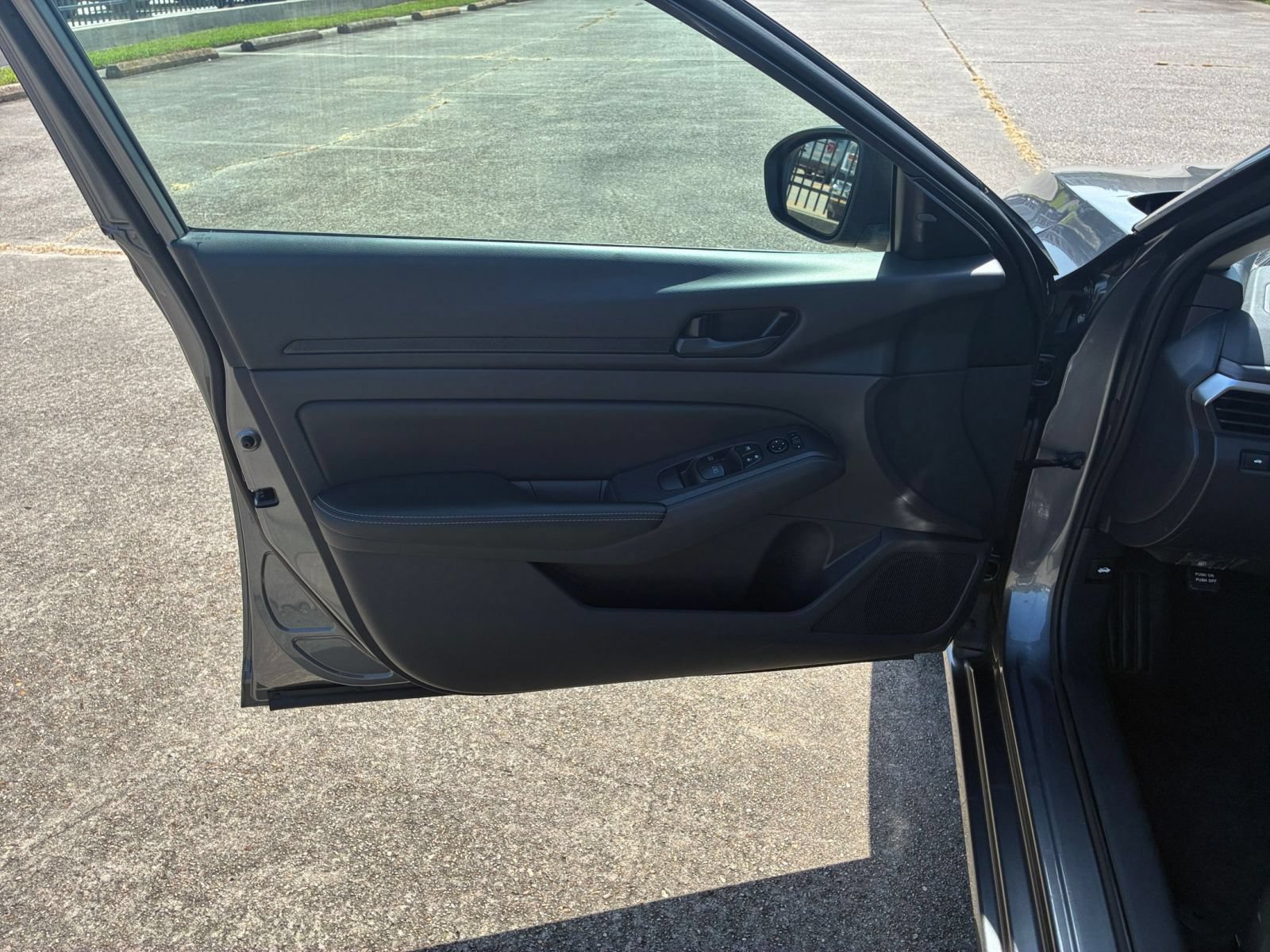 Used 2026 Nissan Altima 2.5 SV FWD image 18