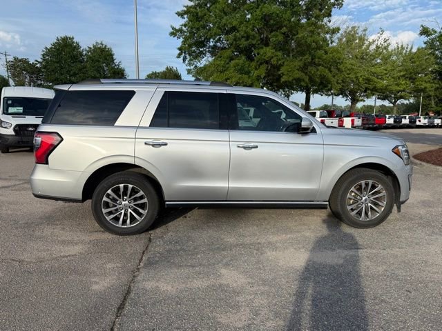 Used 2018 Ford Expedition Limited w/ Equipment Group 301A RWD image 3
