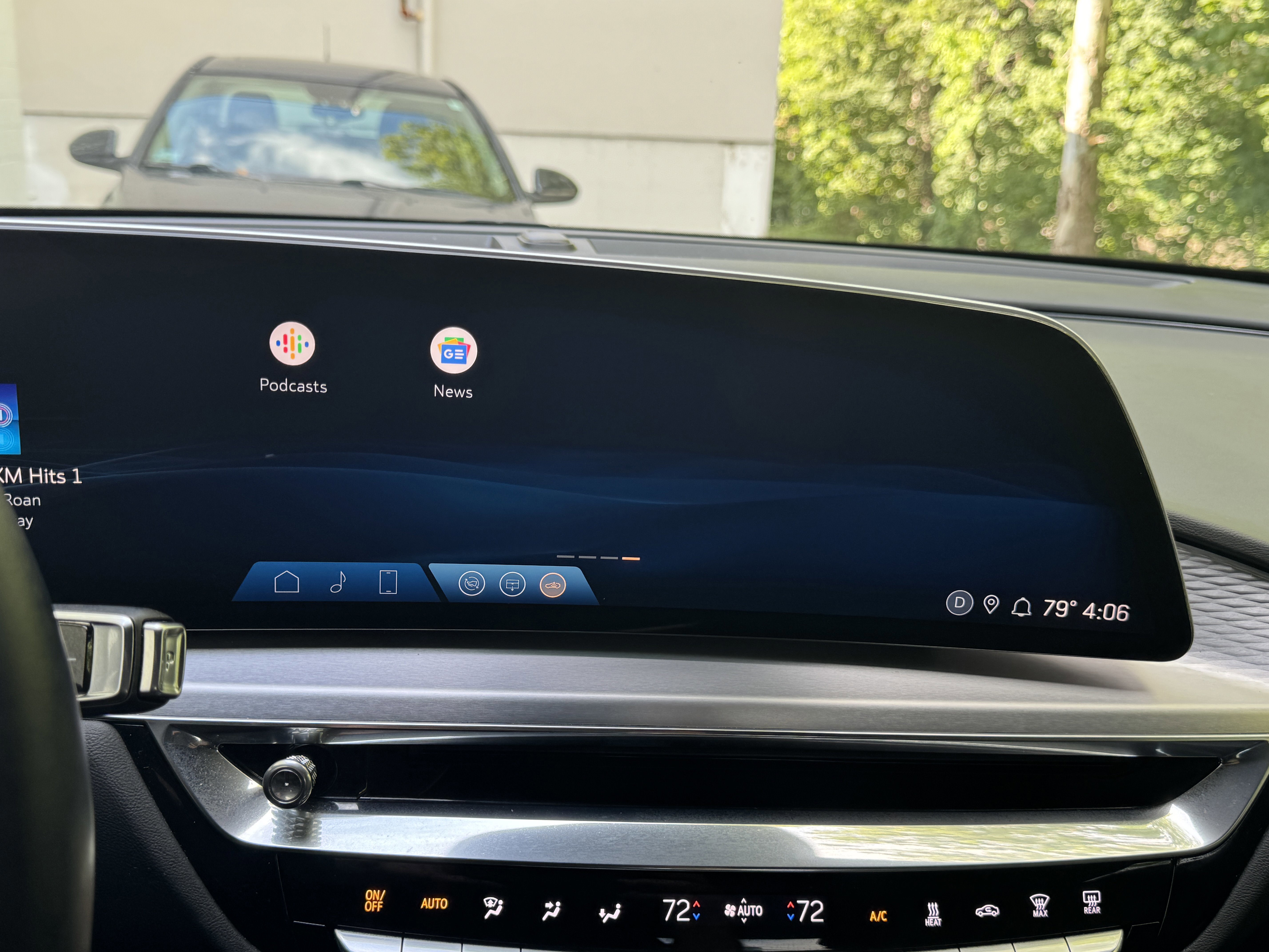 Used 2024 Cadillac Lyriq Luxury w/ LPO, Floor Liner Package image 16