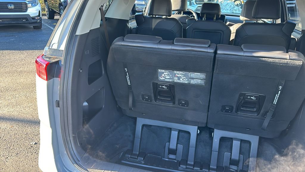 Used 2024 Kia Carnival SX image 34