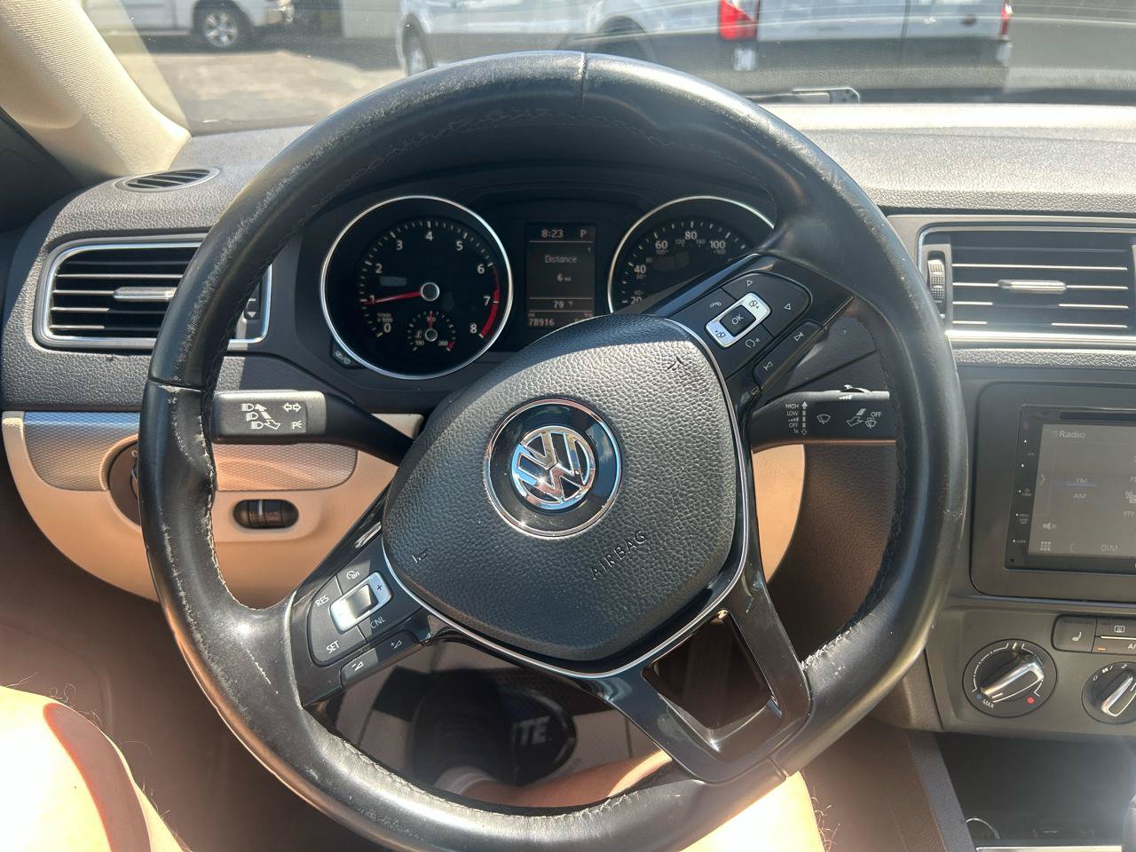 Used 2017 Volkswagen Jetta SE FWD image 23