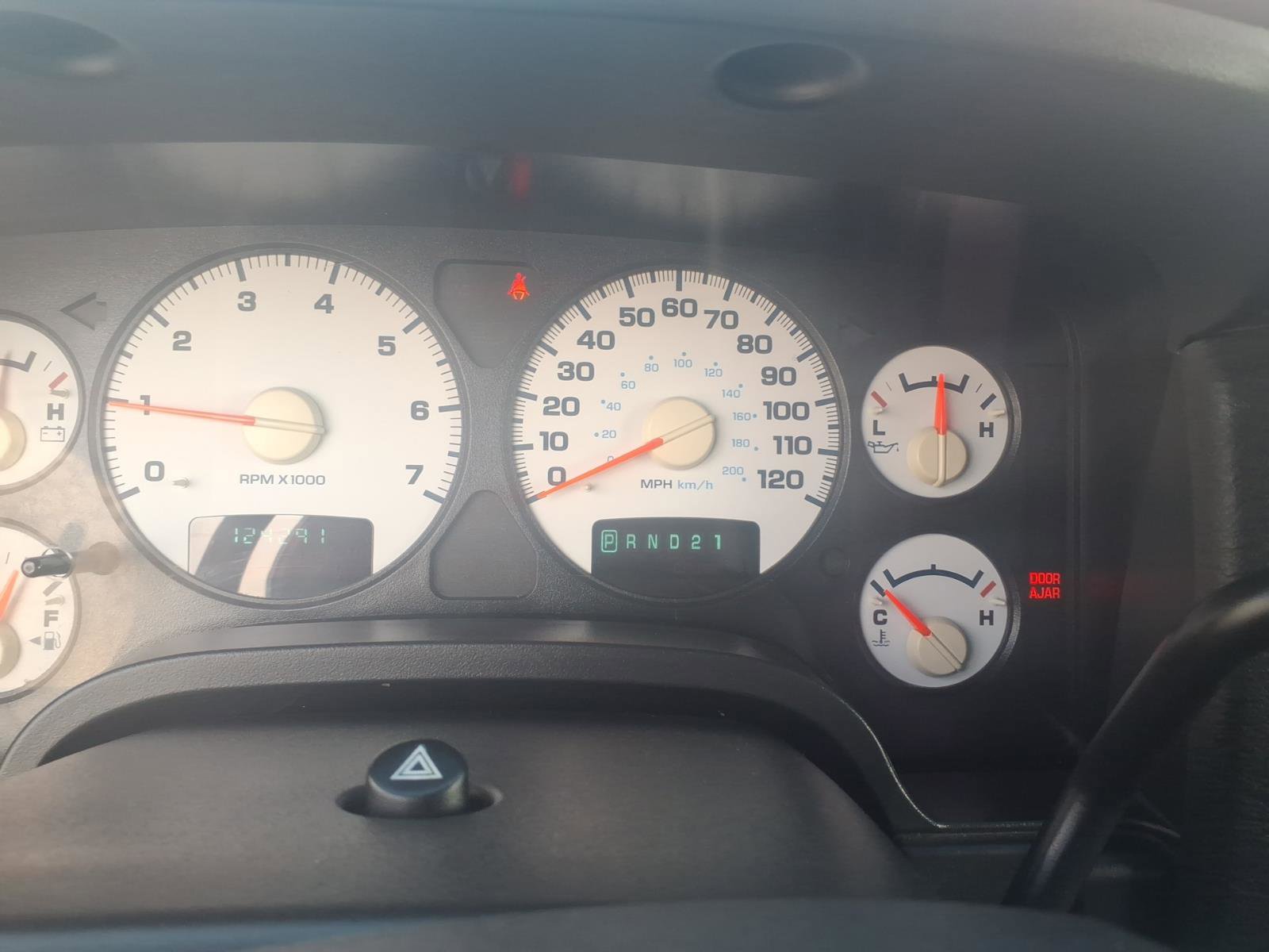 Used 2004 Dodge Ram 1500 Truck ST w/ ST Value Group image 15