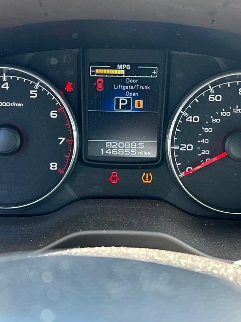 Used 2013 Subaru Outback 2.5i Limited w/ Moonroof Pkg AWD/4WD image 16