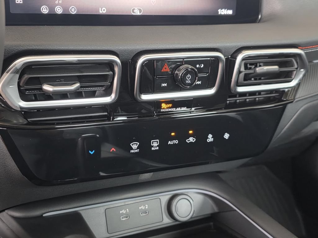 New 2026 Nissan Sentra SR FWD image 18