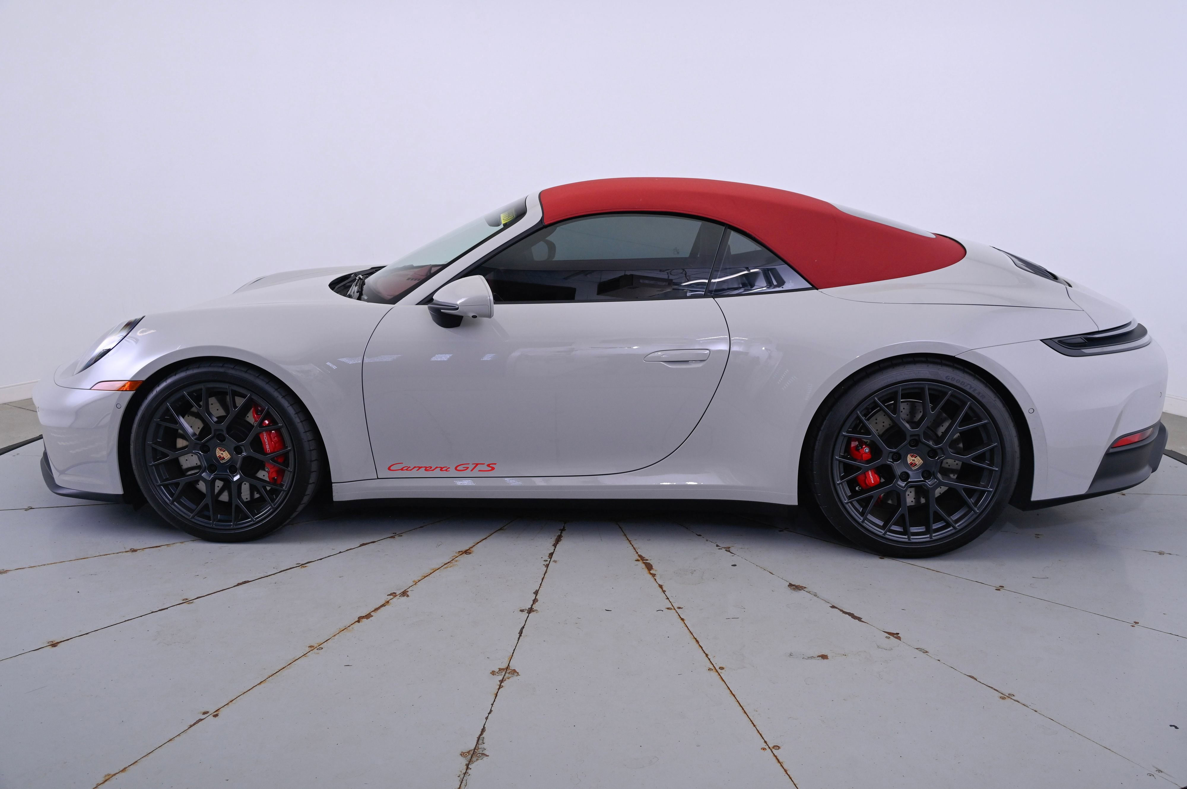 Used 2026 Porsche 911 Carrera GTS image 12