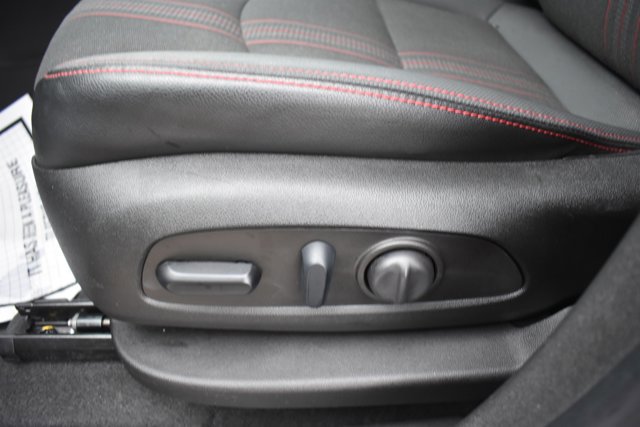 Used 2023 Chevrolet Equinox RS image 13