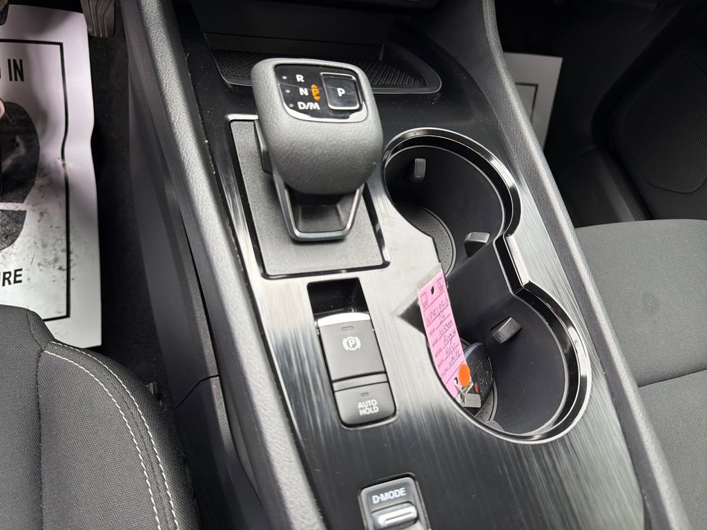 Used 2025 Nissan Rogue S FWD image 41