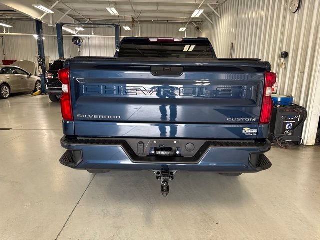 Used 2021 Chevrolet Silverado 1500 Custom AWD/4WD image 9