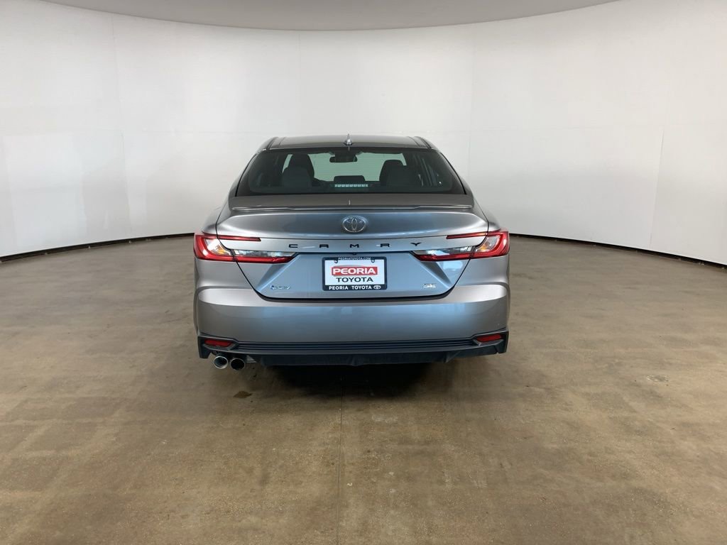 Used 2025 Toyota Camry SE image 10