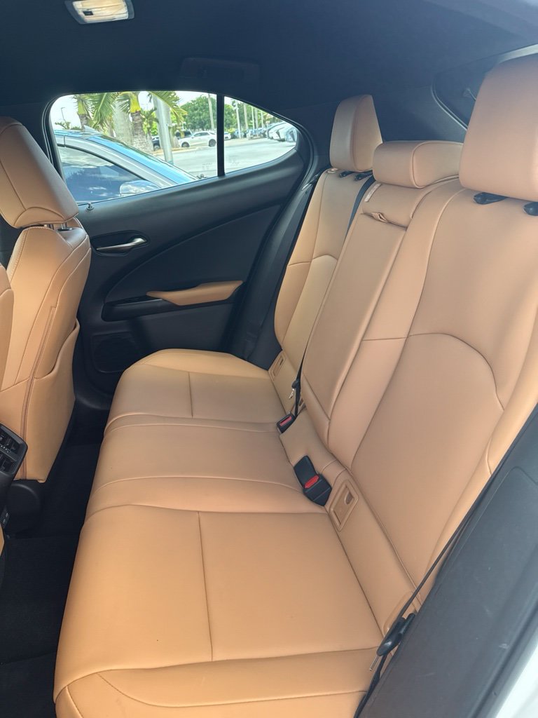Used 2024 Lexus UX 250h FWD w/ Premium Package image 5