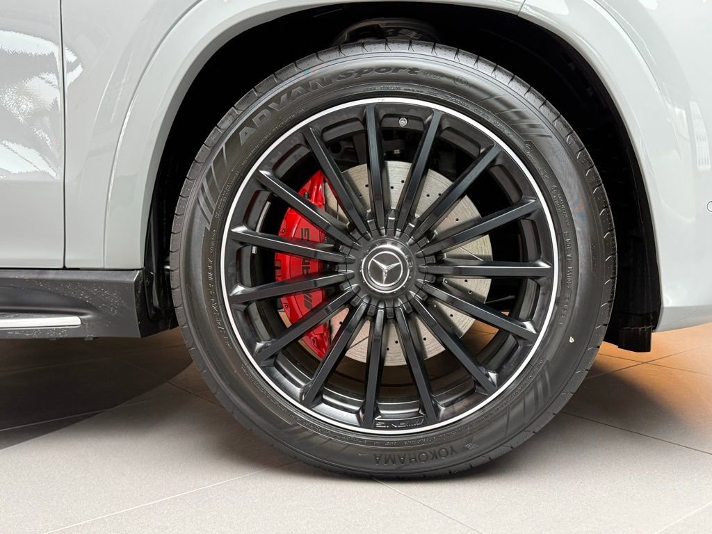 New 2026 Mercedes-Benz GLS 63 AMG 4MATIC image 12
